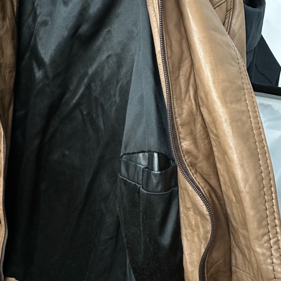 Vintage Leather Jacket (Men’s M) - Picture 2 of 4